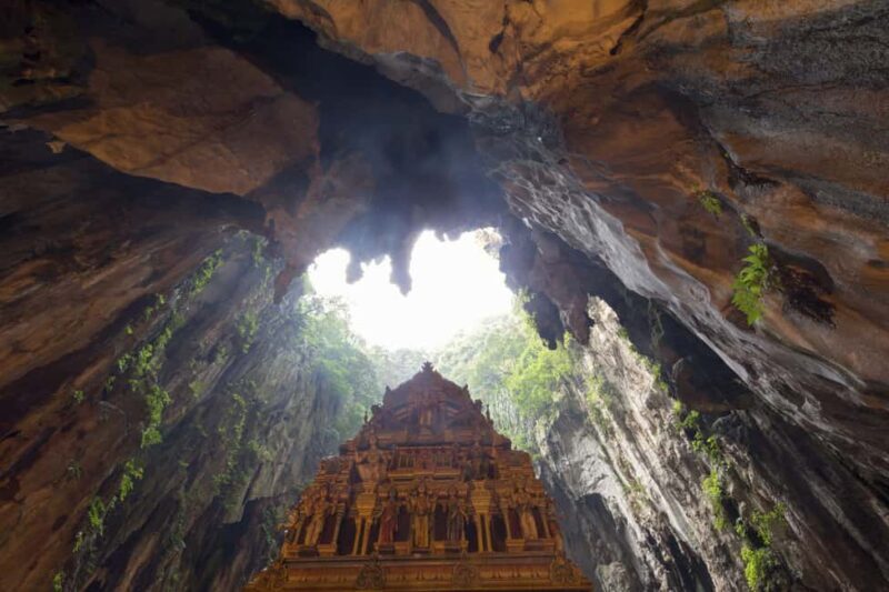 Cultural Malaysia: Batu Caves, Batik and Pewter Luxury Tour - Discovering Batu Caves in Style