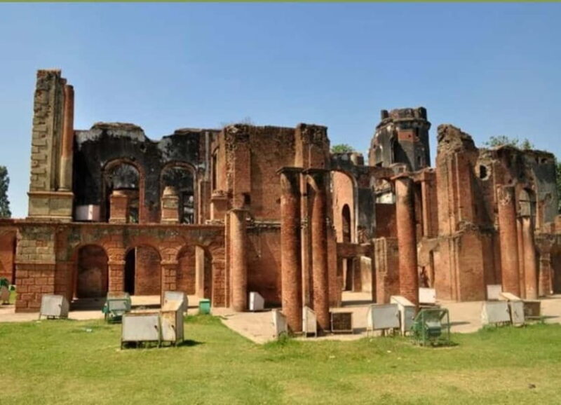 Cultural Walking Tour of Lucknow with Local Snacks - The Food and Snacks: Tasting Lucknow