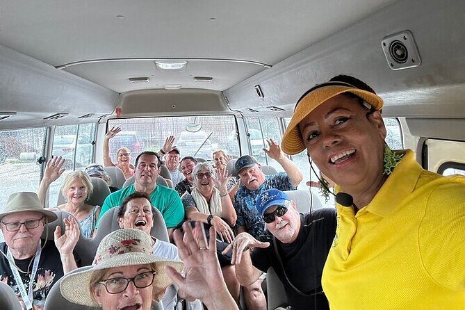Curaçao City and Beach Tour - Caracas Bay – Scenic Views and Photo Opportunities