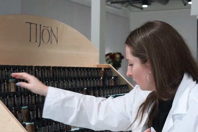 Custom Fragrance Creation Class in Nashville: Fragrance 101 - Practical Tips