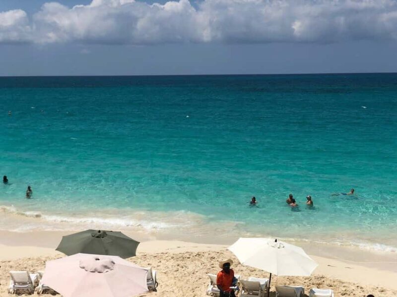 Customizable half day group tour (price per vehicle) - An In-Depth Look at the Nassau Half-Day Tour