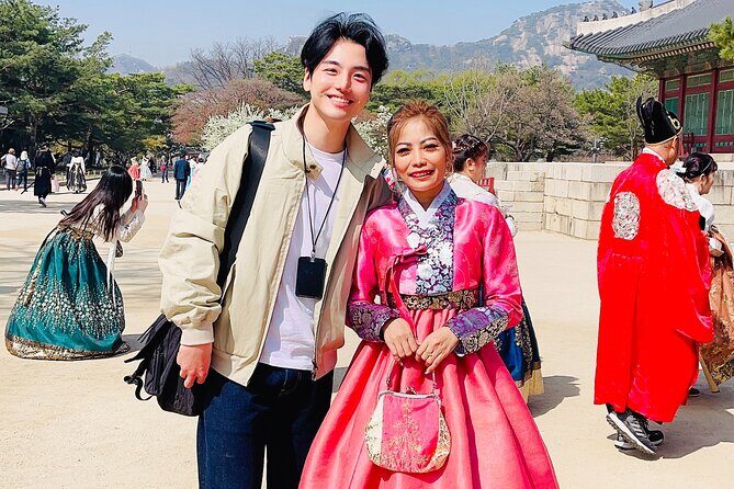 Customizable Seoul Private Tour Palaces Food and Markets - An Inside Look at the Itinerary