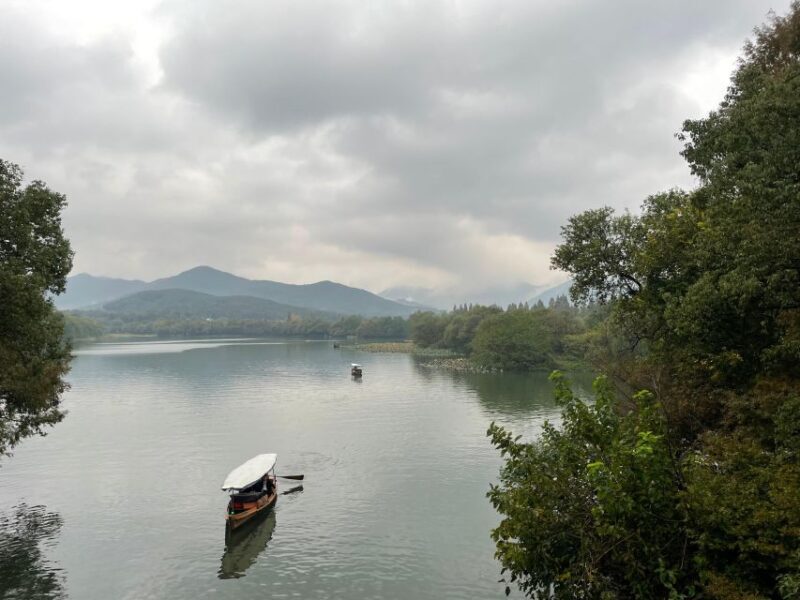 Customized Hangzhou Guided Tour Based on Your Interests - A Deep Dive into the Hangzhou Experience