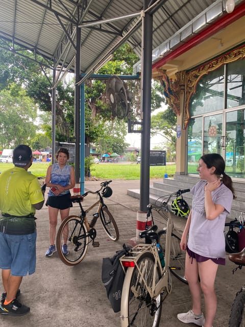 Cycling in the public park in Bangkok - FAQ