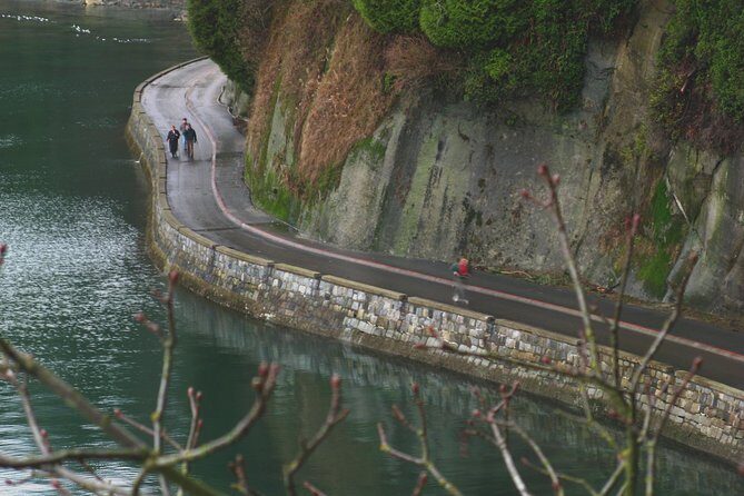 Cycling the Seawall: A Self-Guided Audio Tour Along the Stanley Park Seawall - The Practicalities: What You Need to Know