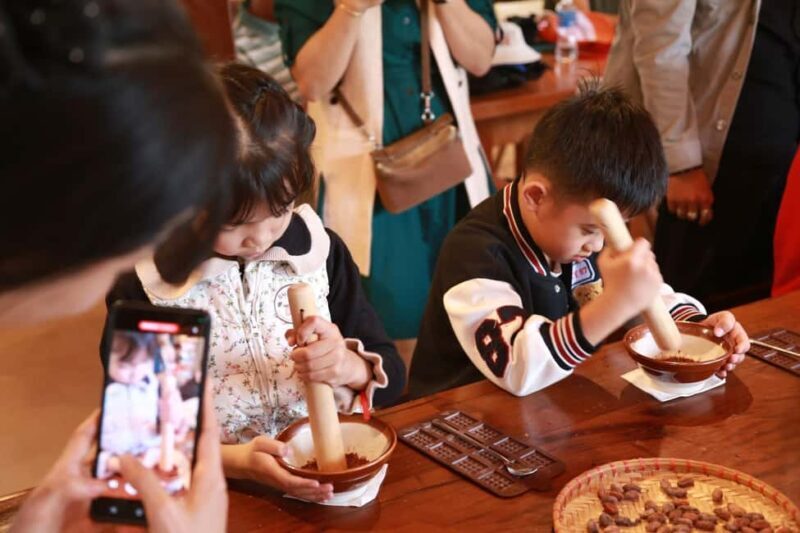 Da Lat: Handmade Chocolate Workshop - An Introduction to the Art of Chocolate in Da Lat