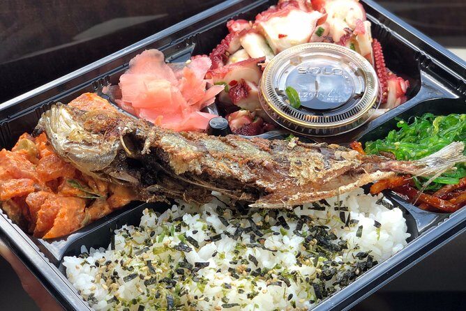 Da Local's Food Tour of Oahu - A Walk Through Oahu’s Best Food Spots with Da Locals Food Tour