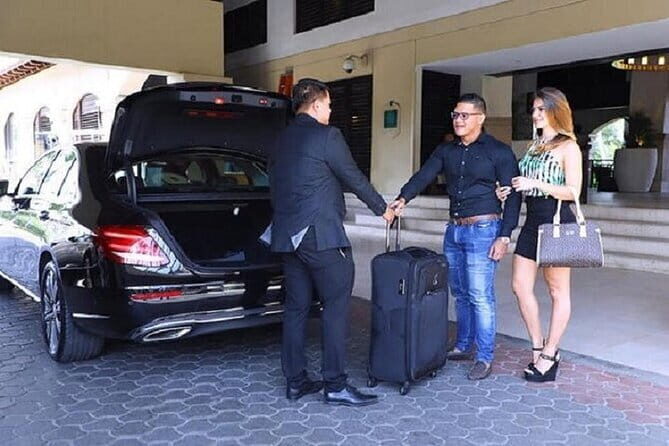 Da Nang Airport Arrival Or Departure By Private Car Transfers - The Experience: What You Can Expect