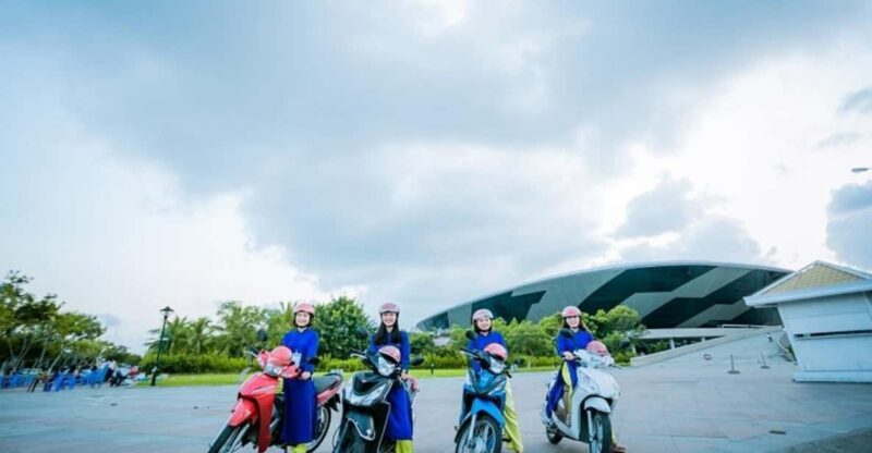 Da Nang By Night & Han River Dragon Cruise with a local food - Key Points