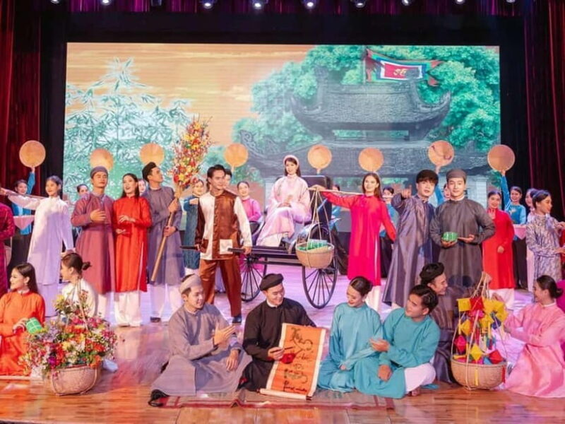Da Nang/Hoi An: Ao Dai Show with Hotel Transfers - The Performance: A Visual Journey Through Time