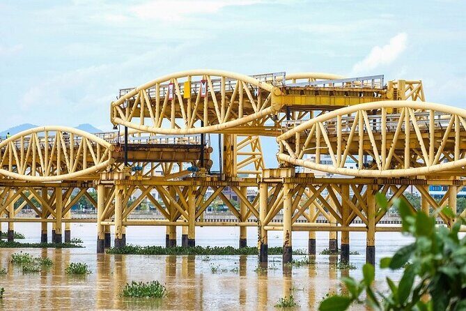 Da Nang Night Foodie Tour City and Han River Cruise By Private - Itinerary Breakdown: What You Can Expect