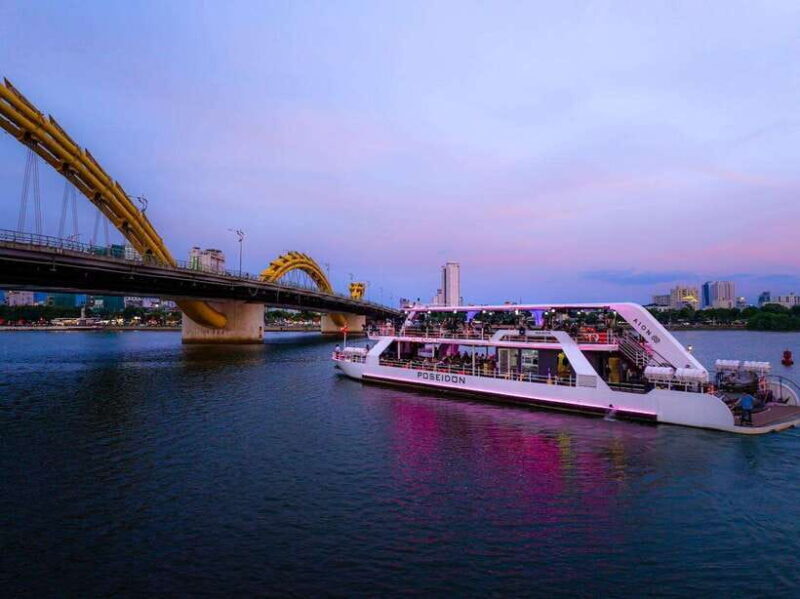 Da Nang: Poseidon Cruise with Dinner and Dragon Bridge Show - An In-Depth Look at the Experience