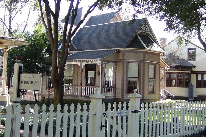 Dallas and Fort Worth City Sightseeing Tour Small-Group - FAQs