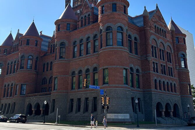 Dallas Historic Walking Tour - The Sum Up