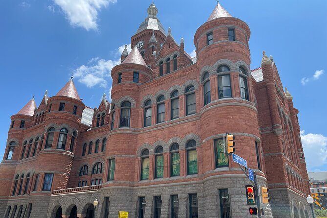 Dallas in Wonderland: A Self-Guided Walking Tour of Dallas - A Potential Drawback