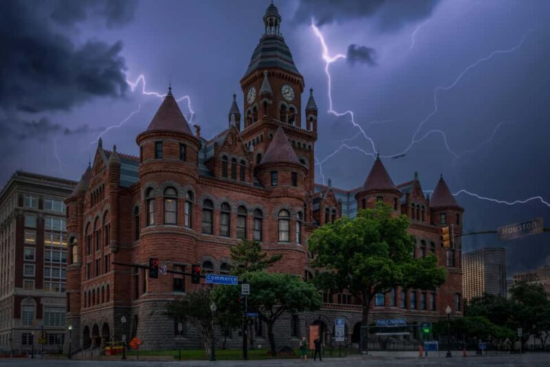 Dallas Spirits & Spirits Haunted Pub Crawl - Key Points