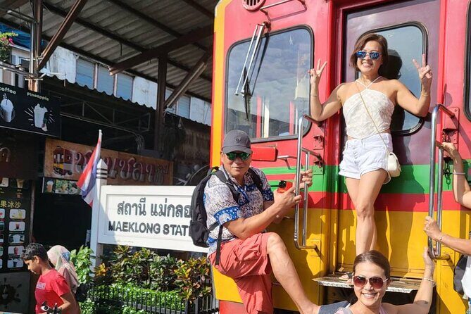 Damnoen Saduak Floating Market and Maeklong Railway Market Tour - The Sum Up
