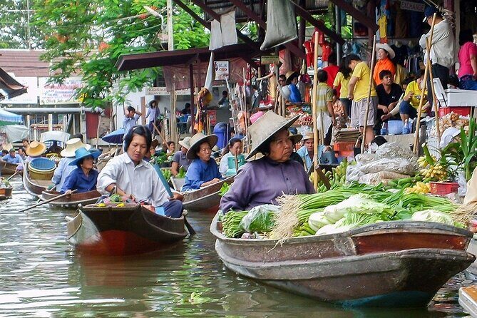 Damnoen Saduak Floating Market & Maeklong Train Market Tour - FAQ