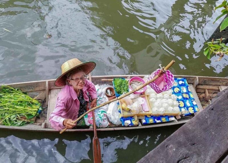 Damnoen Saduak Floating Market, Train with Pickup & Dropoff - FAQ
