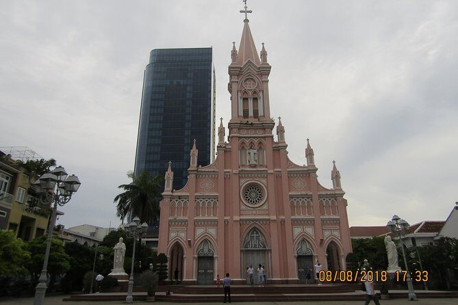 Danang Night City Tour with Aodai Lady Rider & Han River Cruise - Who Would Love This Tour?