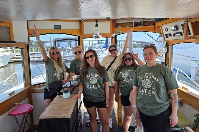 Dancin' Dolphin: 90-minute Booze Cruise for Up to 20 Guests - Why It’s a Solid Choice