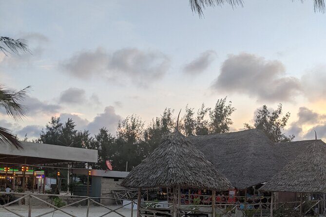 Dar Es Salaam city tour and night life - Nightclubs and Nightlife: The Heartbeat of Dar