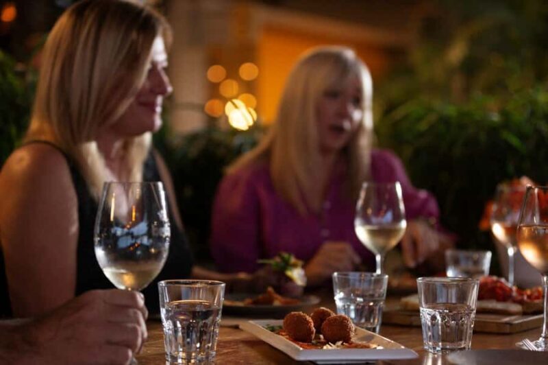 Darwin: 4-Course Dining Experience with Sparkling Wine - A Deep Dive into the Experience