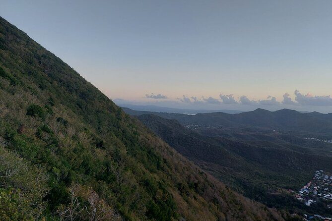 Dawn of the Summits: Hiking and Breakfast Facing the Sun - A Detailed Look at the Tour