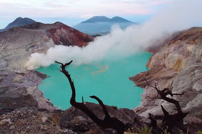 Day Hike Mount Ijen Mid Night Blue Fire Guided Tour - What’s Included and What’s Not
