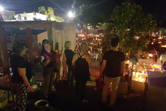 Day Of The Dead Huatulco HT - Transportation and Group Size
