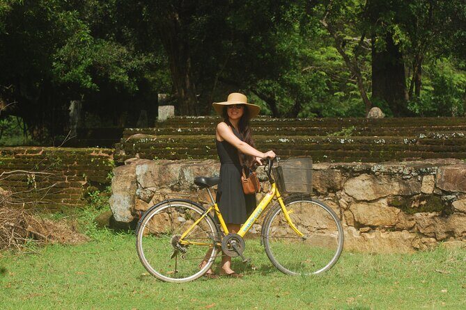 Day out to Galle[Stilt Fishing. Turtle watching.Cinnamon Farm] - Transportation and Comfort