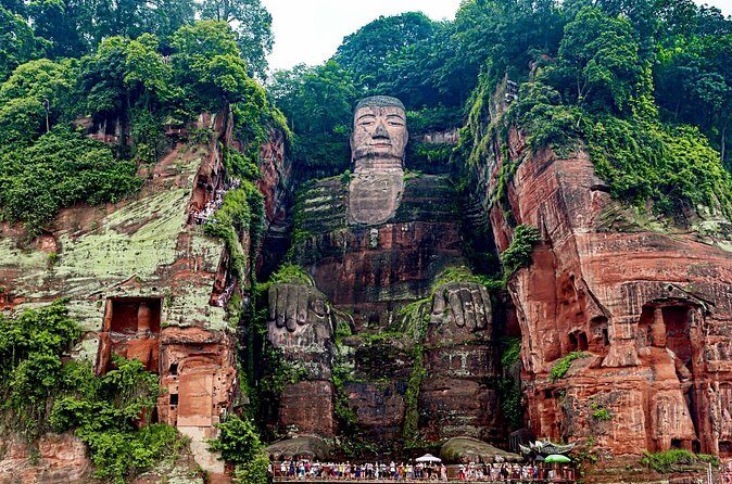 Day Tour: Chengdu Panda Breeding Base and Leshan Giant Buddha - Who Will Love This Tour?