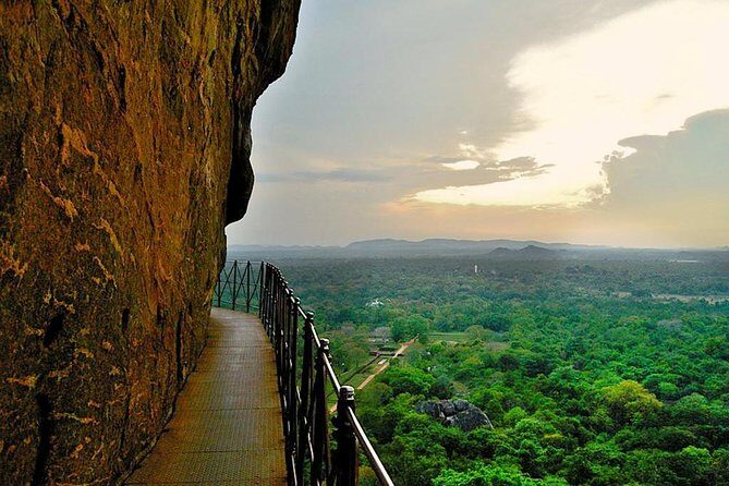 Day tour from Kandy to Sigiriya,Pidurangala Rock & Cave Temple - Practical Tips for Making the Most of the Tour