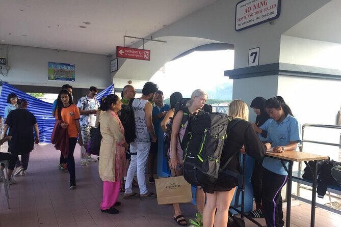 Day Tour from Phuket to 4 Islands in Krabi by Ferry & Speedboat - The Experience in Action