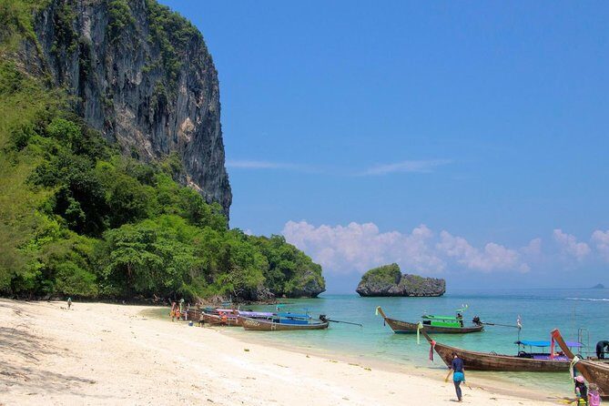 Day Tour from Phuket to 4 Islands in Krabi by Ferry & Speedboat - FAQ