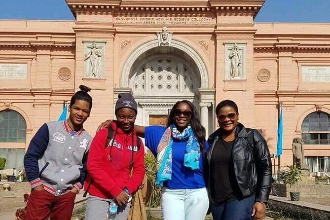 Day Tour to Giza Pyramids and The Grand Egyptian Museum - Exploring the Pyramids and the Sphinx
