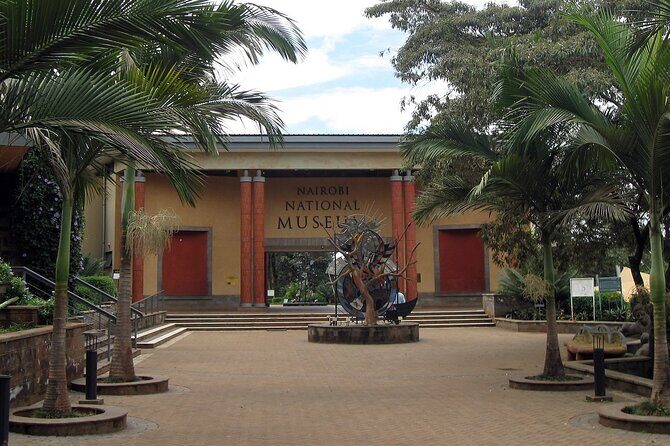 Day Tour to Nairobi Arboretum and Nairobi National Museum - Lunch and Flexibility