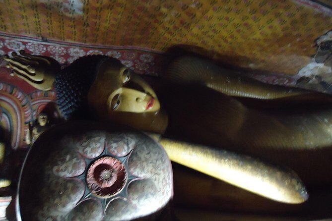 Day tour to Sigiriya & Dambulla from Kandy by Aaliya Tours - FAQ