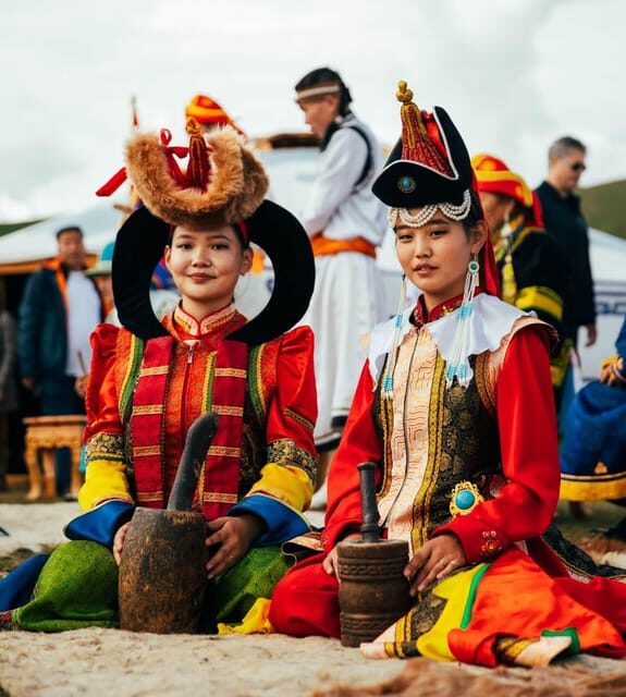 Day tour with Traditional clothes and photographer - Frequently Asked Questions