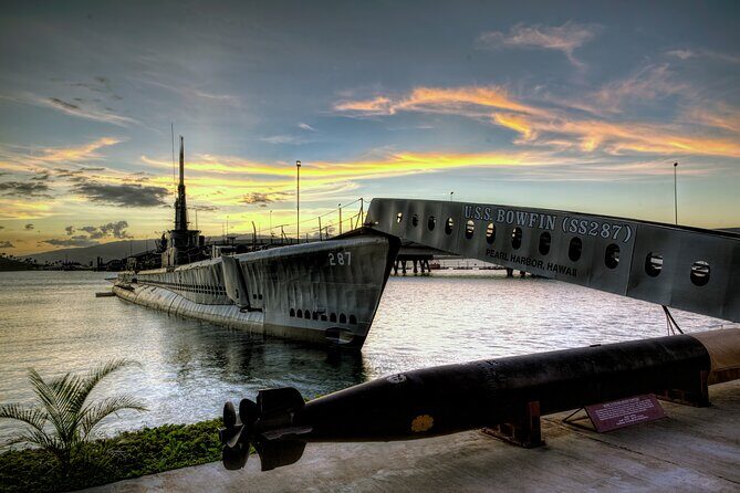 Day Trip from Kauai to Oahu: WWII Pearl Harbor Heroes - Who Will Love This Tour?