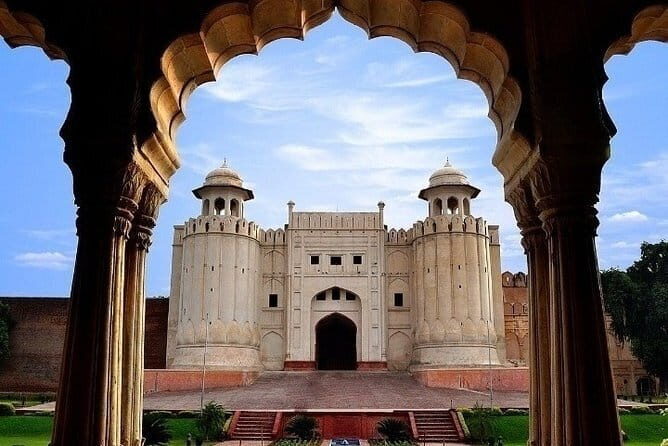 Day Trip Of Salt Mines and Katas Raj From Lahore and Islamabad - FAQ