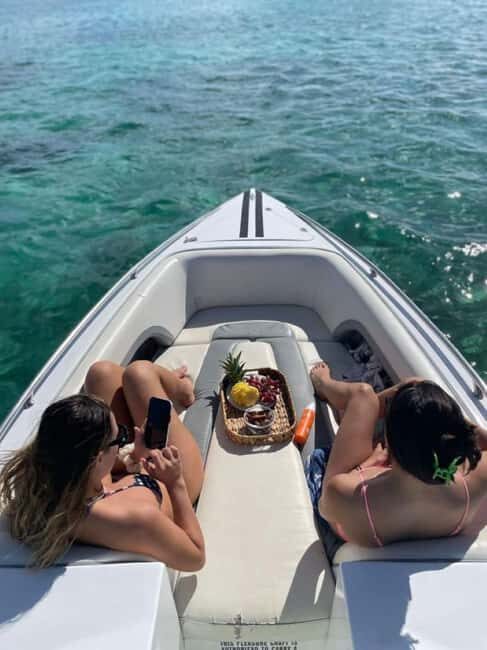 DAY TRIP: Private Speedboat Excursion in Mauritius - Who Will Love This Experience?