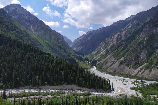 Day trip to Ala-Archa National Park - A Closer Look at the Experience