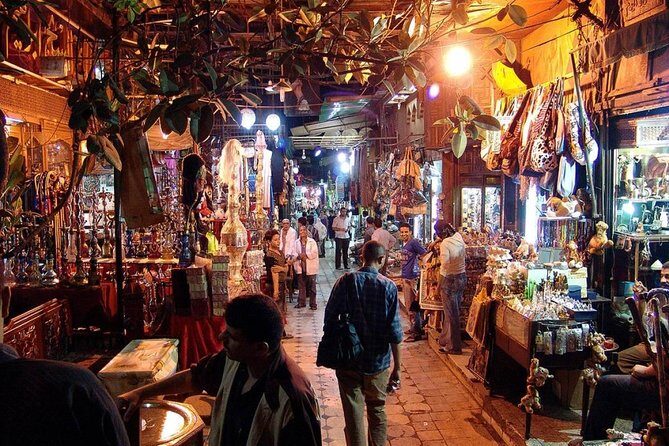 Day Trip to Giza Pyramids Old Cairo Citadel and Bazaar - A Closer Look at the Itinerary