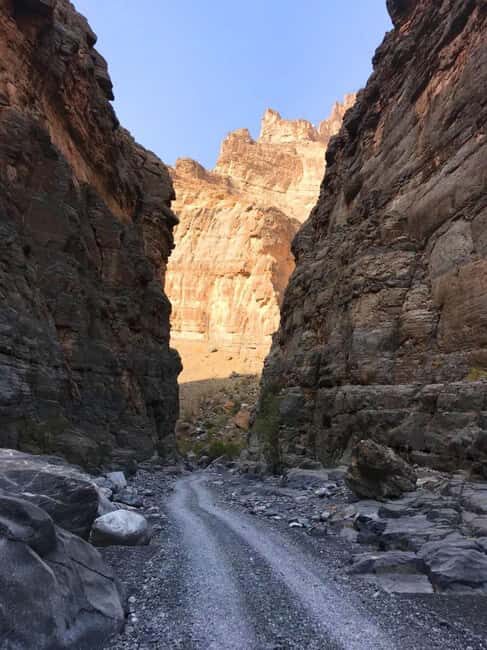 Day Trip to Jabal Shams, Wadi Nakhar, Misfat Al Abriyeen - FAQs