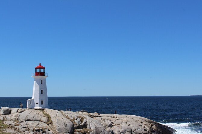 Day Trip to Lunenburg, Mahone Bay and Peggy's Cove from Halifax - The Sum Up