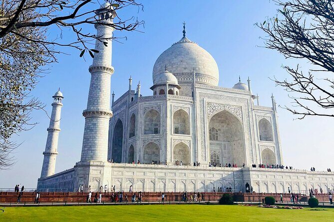 Day Trip to Taj Mahal and Agra from Chennai with Both Side Commercial Flights - How the Tour Unfolds: In-Depth Breakdown
