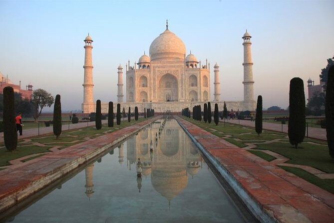 Day Trip to The Taj Mahal at Sunrise, Agra and Jaipur from Delhi - FAQ