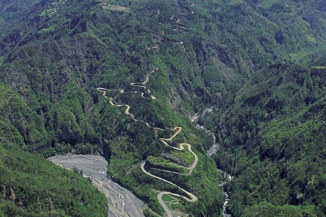 Day visit to the Cirque de Cilaos with breakfast - Who Will Appreciate This Tour?