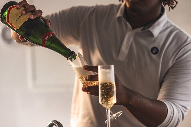 Days End Sunset Sail Open Bar & Hors D'oeuvres STT Ritz-Carlton - Key Points